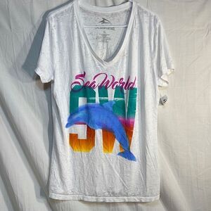 SeaWorld T-shirt-Women’s X-Large-NWT‎